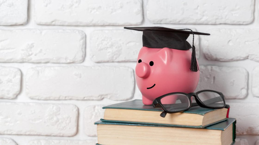10 wydatków, o których rodzice zapominają, planując koszt studiów
