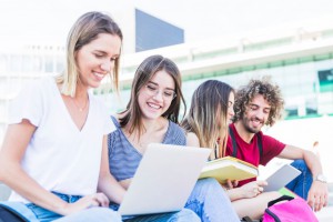 Piknik studencki na Uczelni Nauk Społecznych