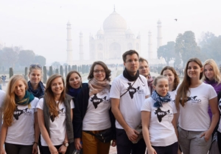 Studenci UEP z wizytą w ośrodku dla trędowatych w Indiach