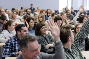 Spotkania z praktykami biznesu w Wyższej Szkole Handlowej