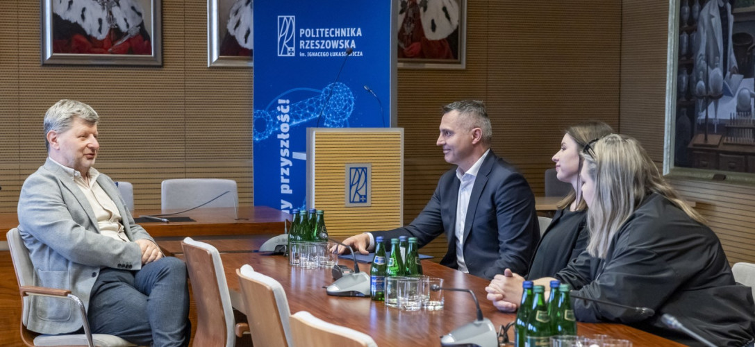 Politechnika Rzeszowska rozwija współpracę z przemysłem i medycyną