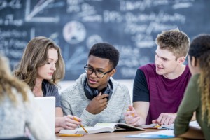 Na jakie iść studia, aby dostać pracę?