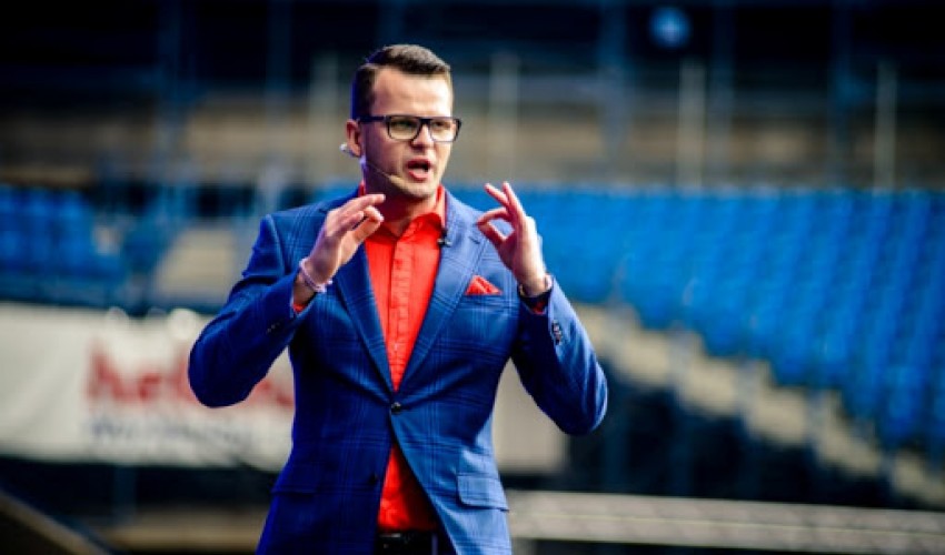 Trening głosu nie tylko dla maturzysty i studenta, czyli jak mówić pewnie i wyraźnie