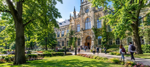 Uniwersytet, politechnika czy uczelnia zawodowa – czym różnią się ścieżki kształcenia?