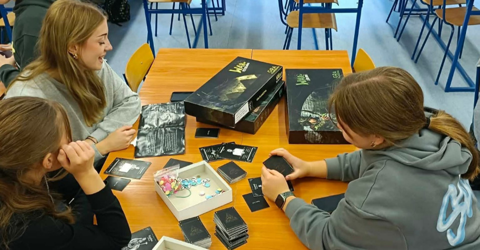 https://storage.opinieouczelniach.pl/cache/school/image/1/eFlBJch_UijcClwII35kOoM2mMXzx9LF.jpg?fm=pjpg&w=1024&h=500&fit=crop