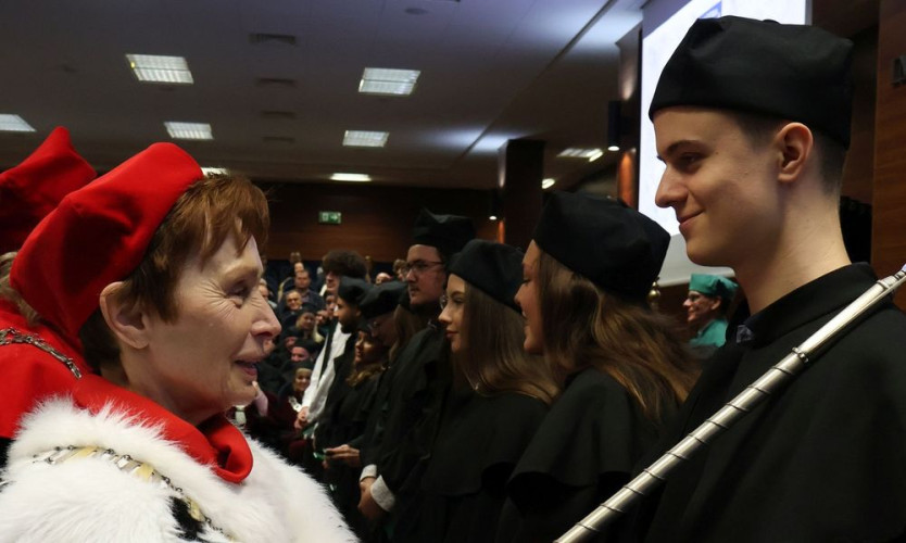 https://storage.opinieouczelniach.pl/cache/school/image/1/x217HTW4mrU5yb-jnHkyye_53ESqzXo7.jpg?fm=pjpg&w=1024&h=500&fit=crop