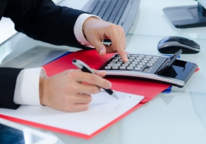 Sherlock Holmes finansów, czyli audyt pod lupą
