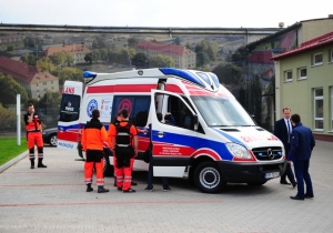 Ratownicy z PWSZ w Pile mają swoją karetkę