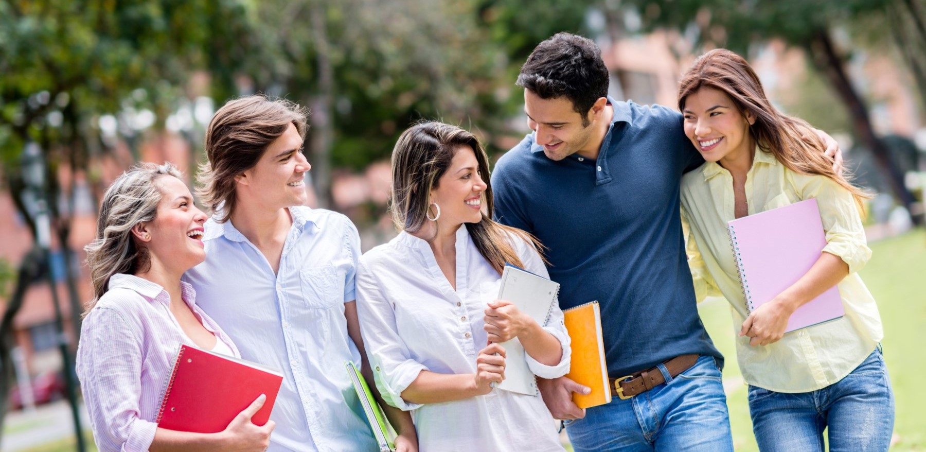 Ubezpieczenie NNW dla studenta na rok akademicki 2026/2027 – jak wybrać najlepszą polisę na uczelnię i praktyki?