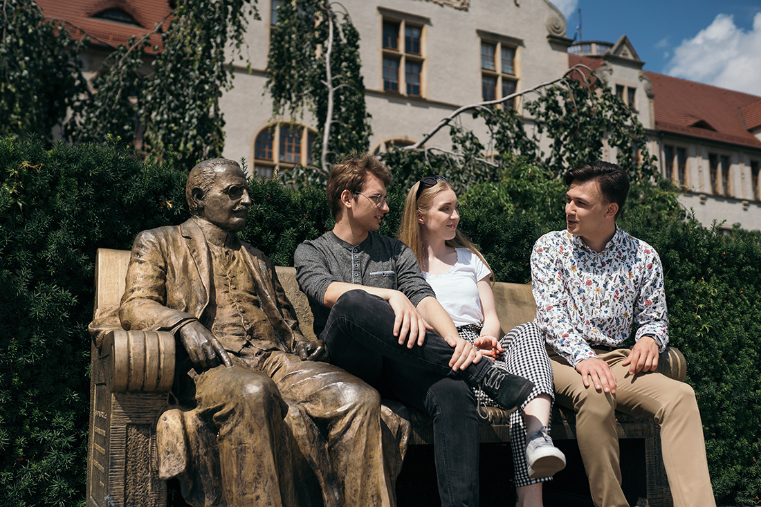 Dołącz do grona studentów UAM i wybierz kierunek marzeń!
