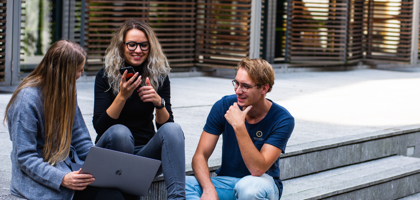 Studiuj Ekonomię i prawo w praktyce oraz Zarządzanie w bankowości na SGMK